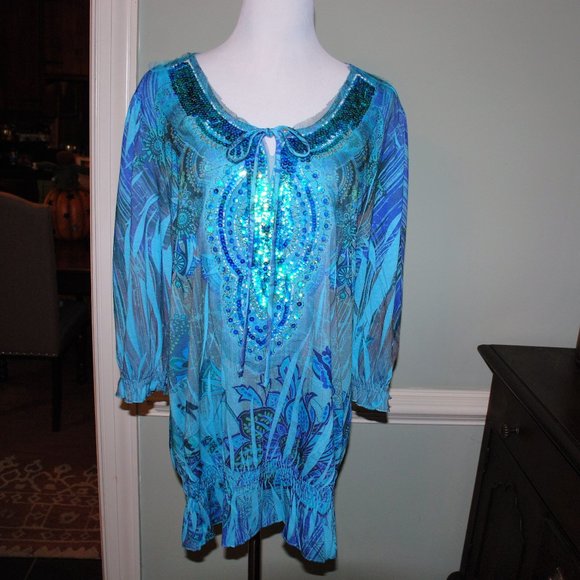 Fabulous NWOT Sequined Tunic - Picture 1 of 4